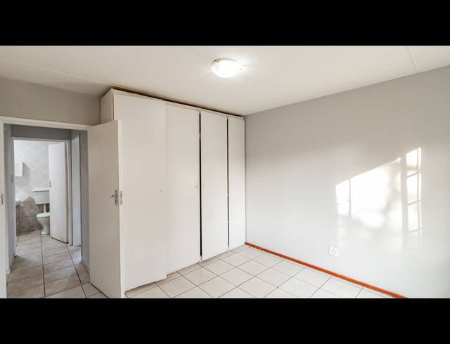 2 BEDROOM APARTMENT FOR SALE IN WELTEVREDEN PARK